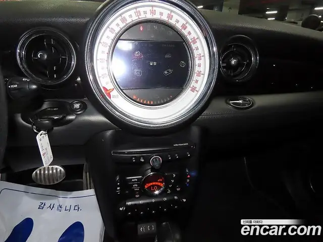 Mini Cooper 2012 2.0 автомат (гидро), миниатюра 11