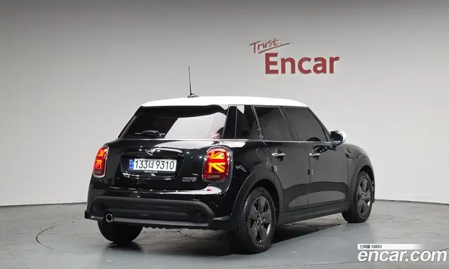 Mini Cooper, 2022, 15 715 км