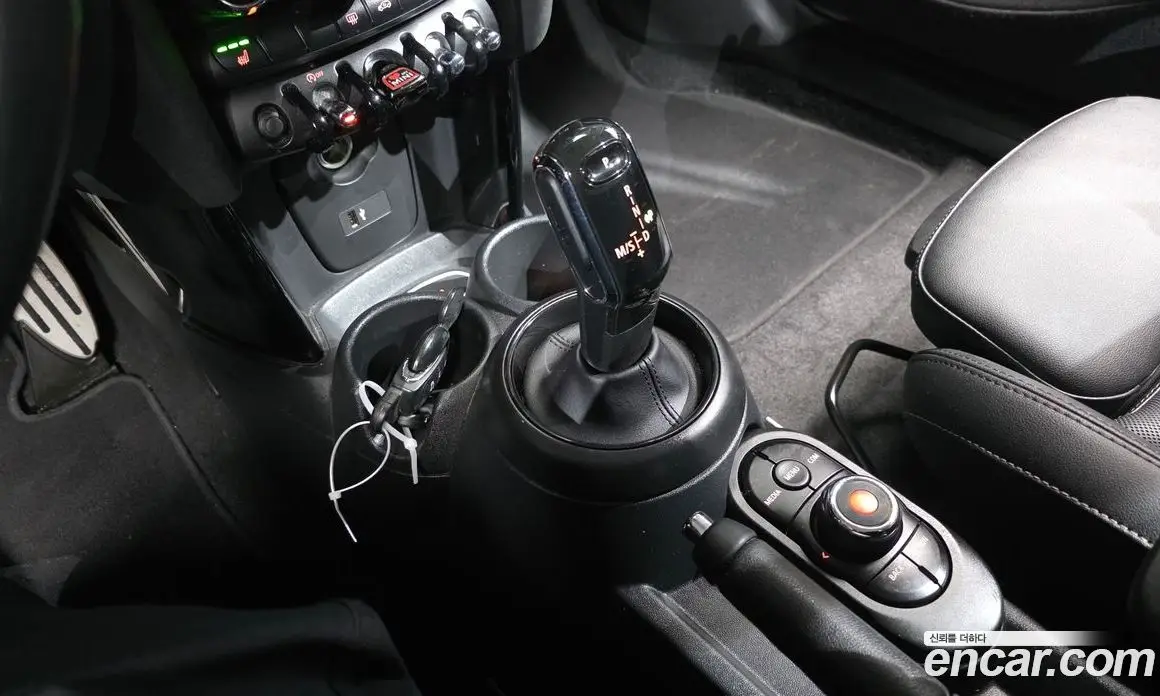 Mini Cooper 2022 1.5 автомат (гидро), фото 8