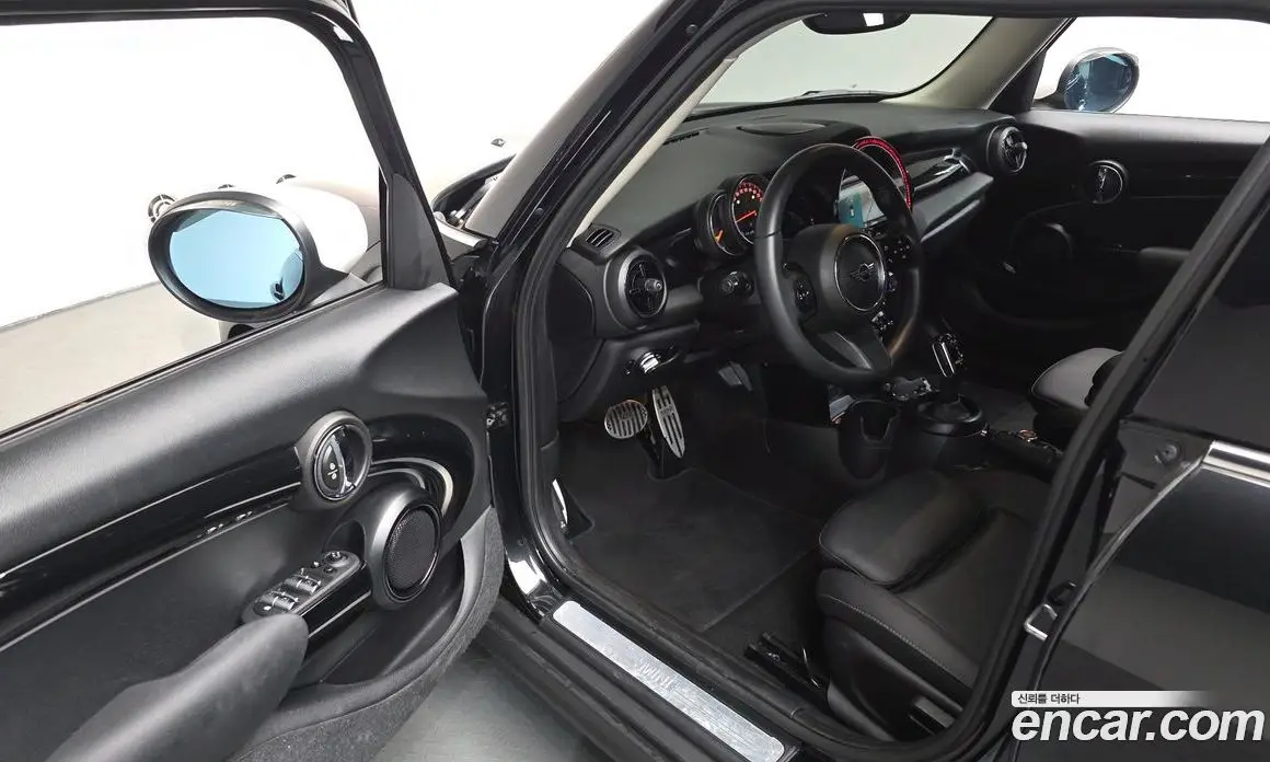 Mini Cooper 2022 1.5 автомат (гидро), фото 9