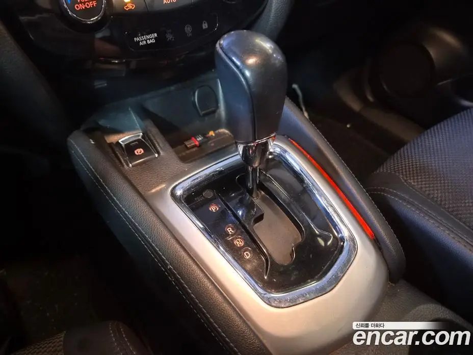 Nissan Qashqai 2016 1.6 автомат (гидро), фото 17