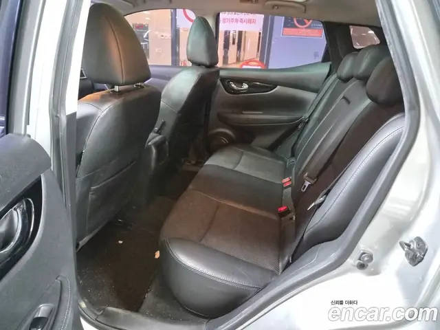 Nissan Qashqai 2016 1.6 автомат (гидро), миниатюра 7