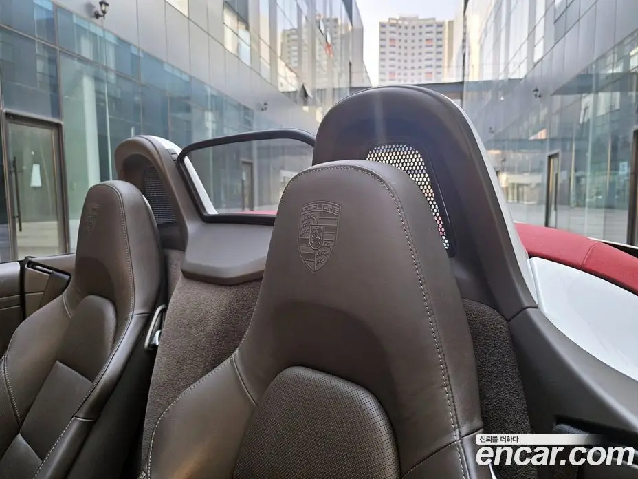 Porsche 718 2018 2.5 автомат (гидро), фото 6 Porsche 718 2018 2.5 автомат (гидро), фото 6