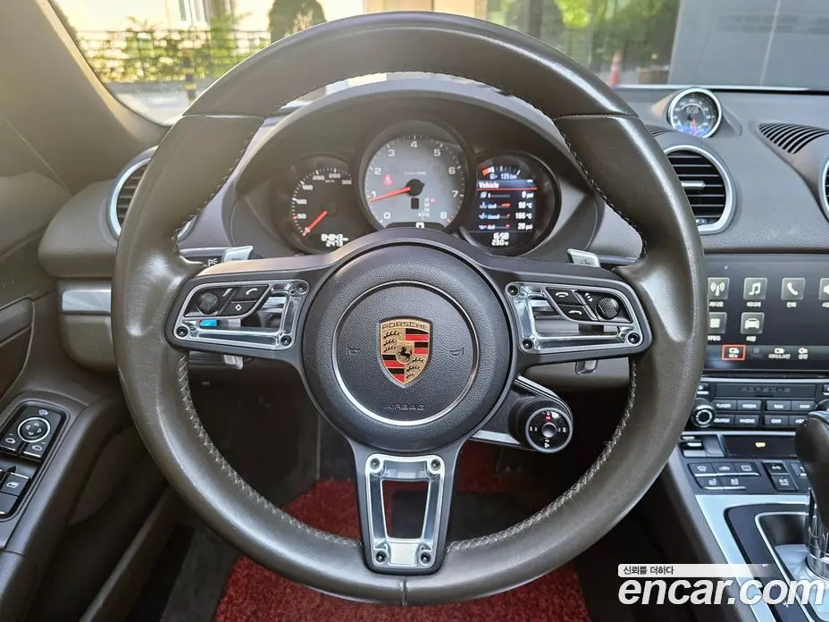Porsche 718 2018 2.5 автомат (гидро), фото 9 Porsche 718 2018 2.5 автомат (гидро), фото 9