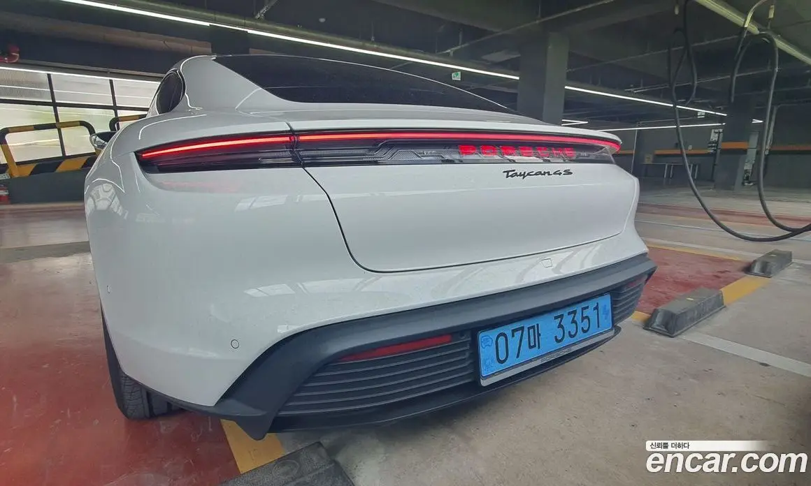 Porsche Taycan 2025 автомат (гидро), фото 4