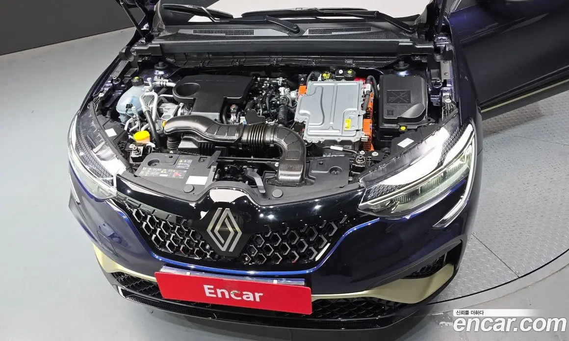 Renault (Samsung) Arkana 2024 1.6 автомат (гидро), фото 6 Renault (Samsung) Arkana 2024 1.6 автомат (гидро), фото 6