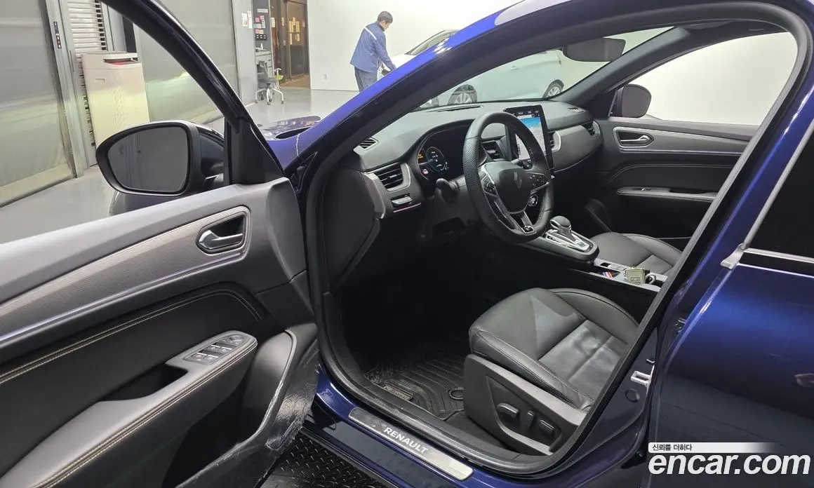 Renault (Samsung) Arkana 2024 1.6 автомат (гидро), фото 10 Renault (Samsung) Arkana 2024 1.6 автомат (гидро), фото 10