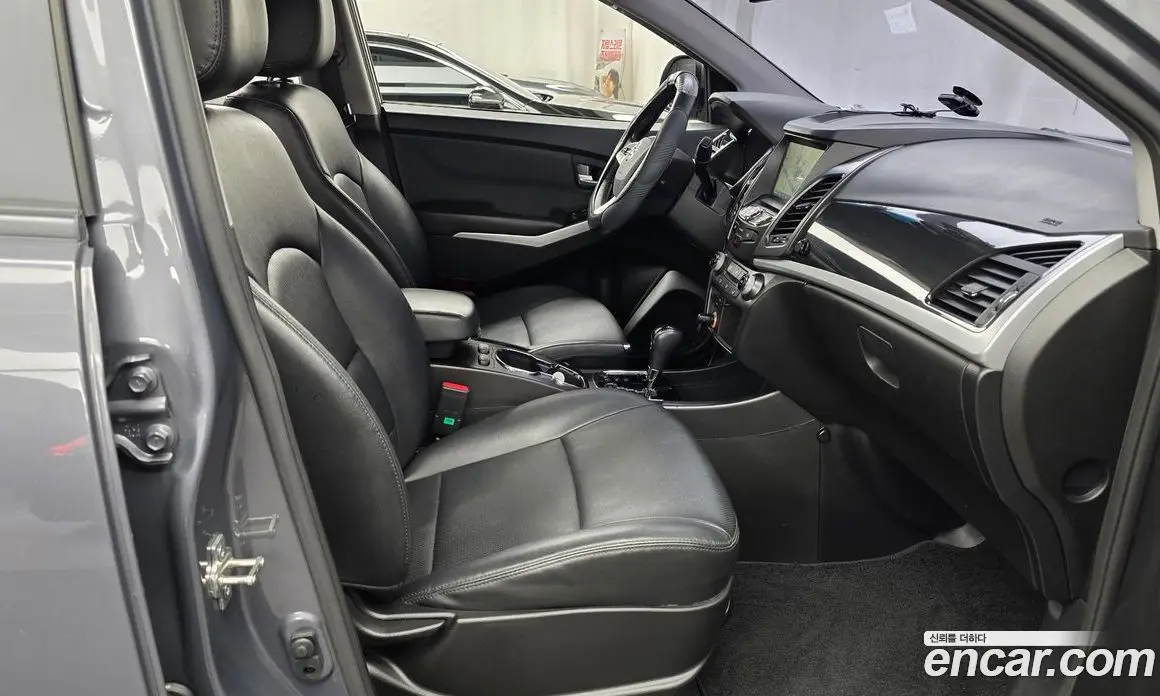 SsangYong Korando 2017 2.2 автомат (гидро), фото 11