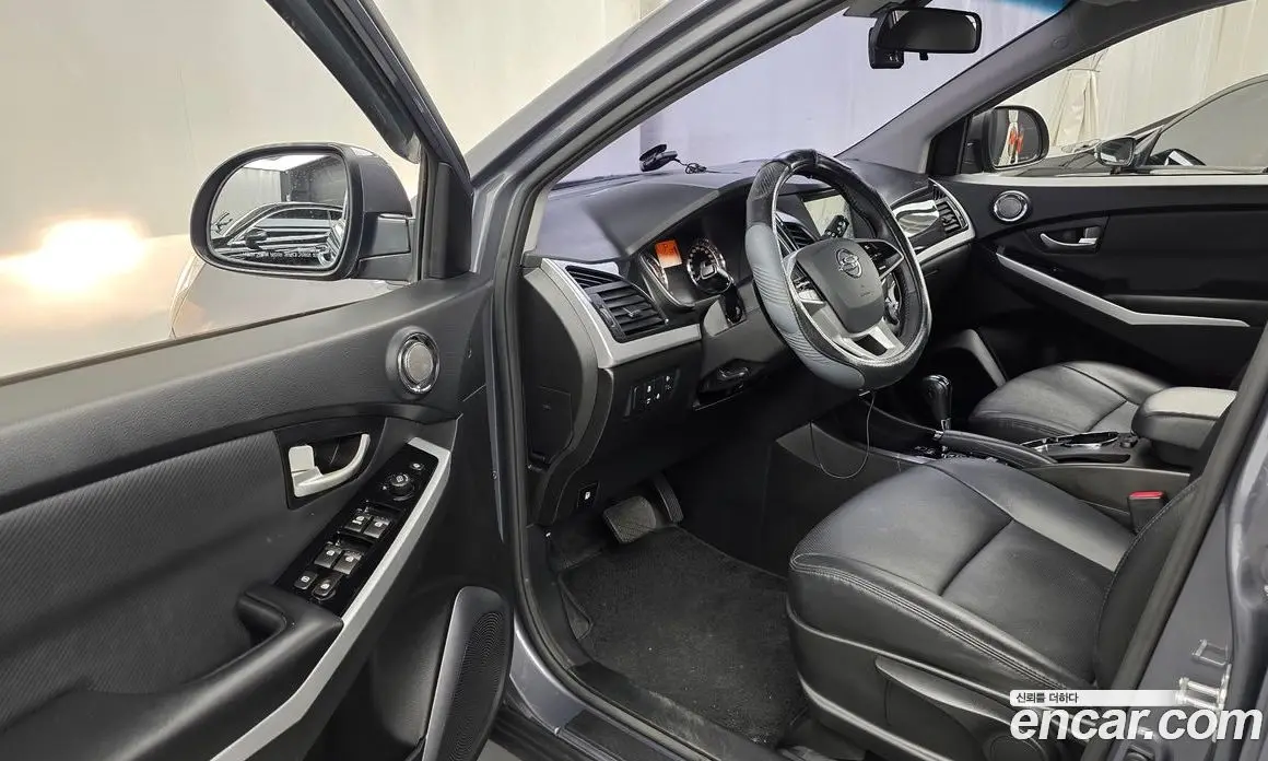 SsangYong Korando 2017 2.2 автомат (гидро), фото 10