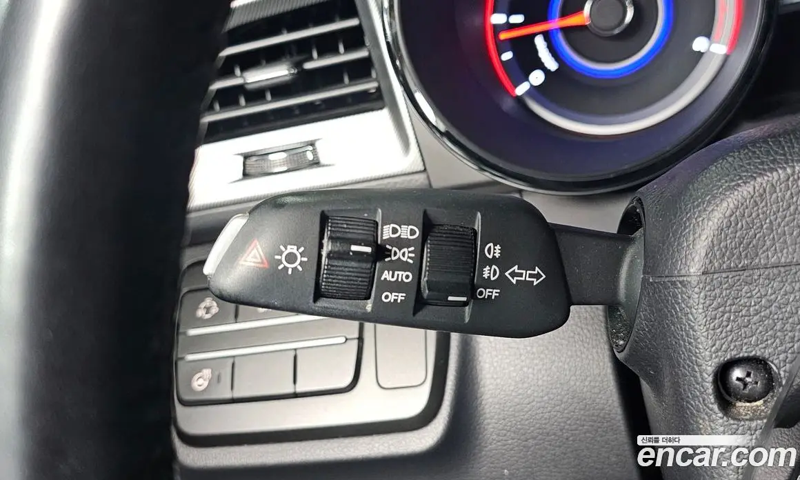 SsangYong TIBOLI 2016 1.6 автомат (гидро), фото 13