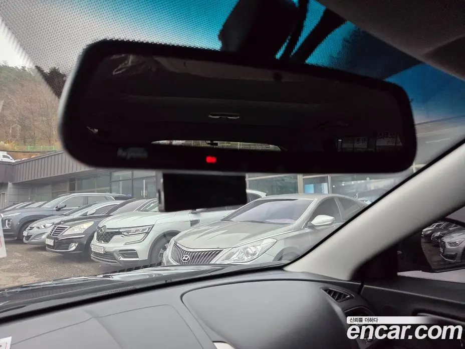 SsangYong TIBOLI 2016 1.6 автомат (гидро), фото 10 SsangYong TIBOLI 2016 1.6 автомат (гидро), фото 10