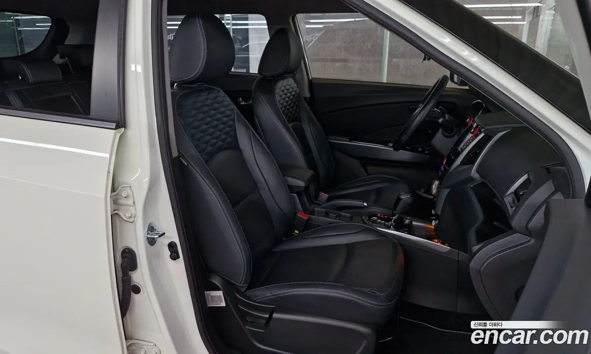 SsangYong TIBOLI 2017 1.6 автомат (гидро), фото 11 SsangYong TIBOLI 2017 1.6 автомат (гидро), фото 11