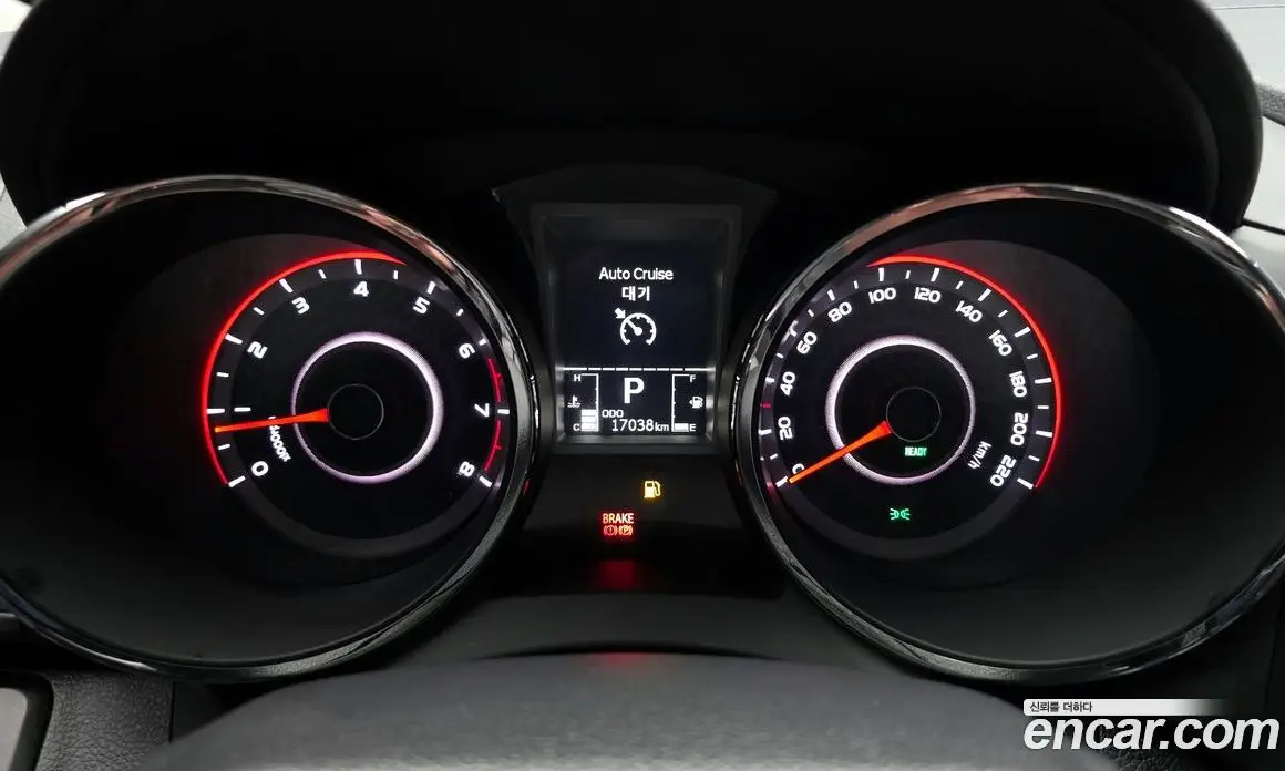 SsangYong TIBOLI 2017 1.6 автомат (гидро), фото 8 SsangYong TIBOLI 2017 1.6 автомат (гидро), фото 8