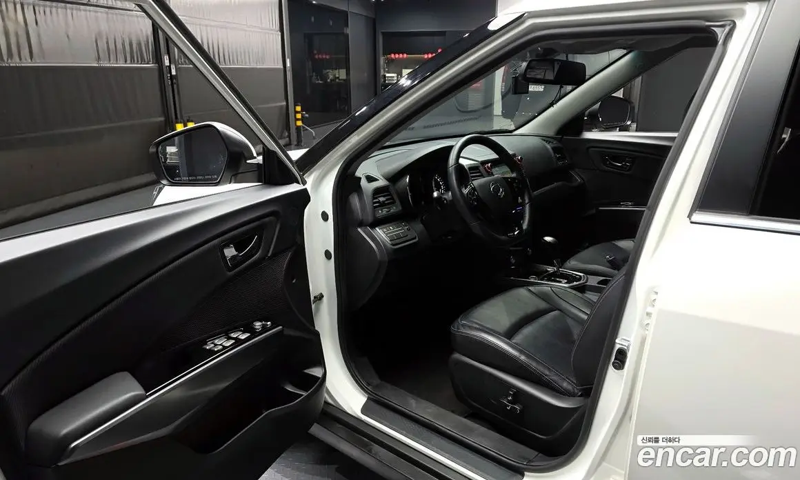 SsangYong TIBOLI 2017 1.6 автомат (гидро), фото 10 SsangYong TIBOLI 2017 1.6 автомат (гидро), фото 10