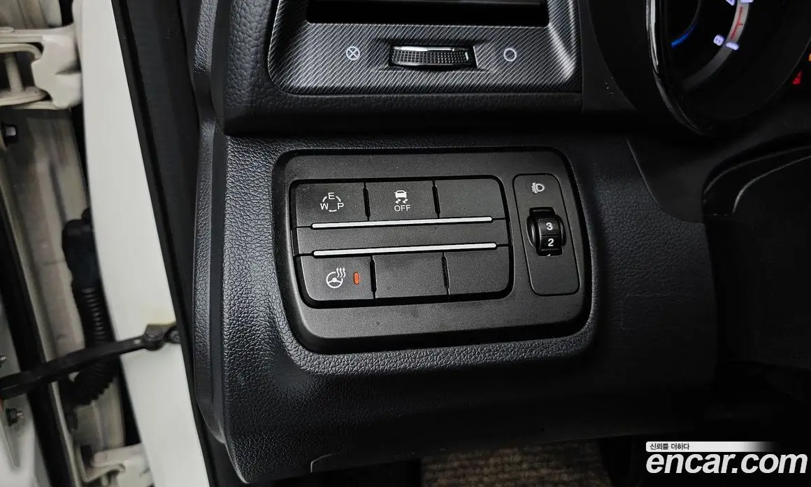 SsangYong TIBOLI 2017 1.6 автомат (гидро), фото 18