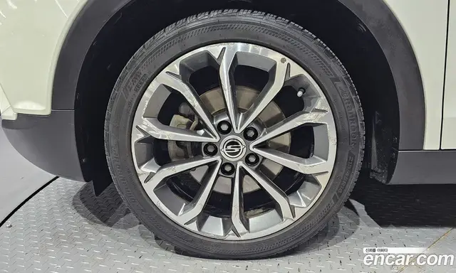 SsangYong TIBOLI 2017 1.6 автомат (гидро), миниатюра 5