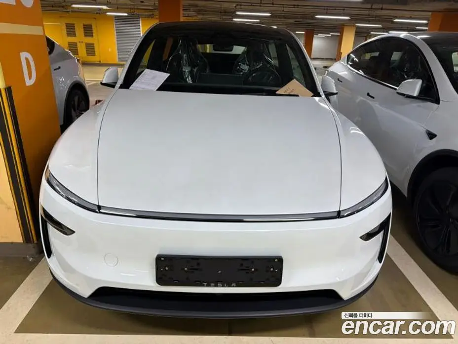 Tesla Model Y 2026 0.2 автомат (гидро), фото 3 Tesla Model Y 2026 0.2 автомат (гидро), фото 3