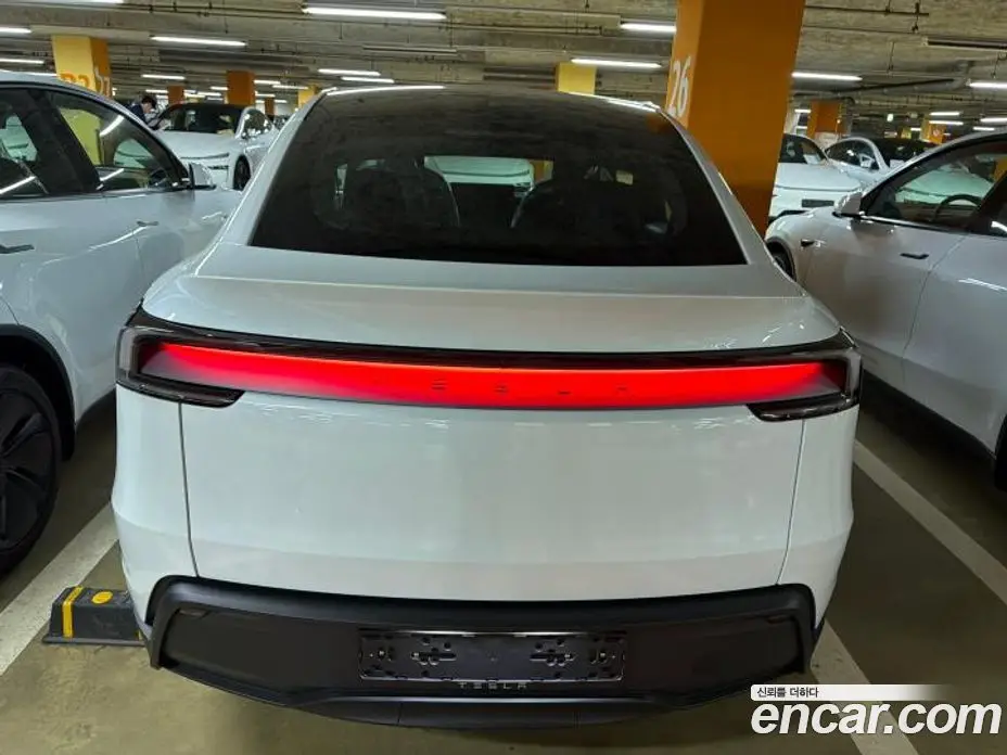 Tesla Model Y 2026 0.2 автомат (гидро), фото 4 Tesla Model Y 2026 0.2 автомат (гидро), фото 4