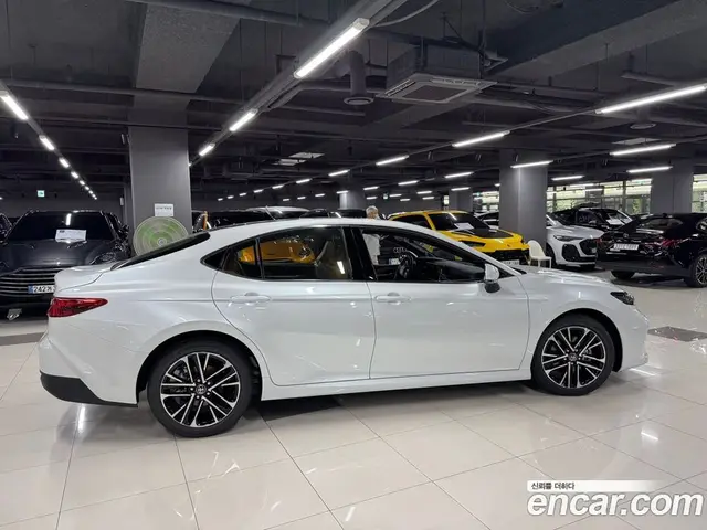 Toyota Camry 2026 2.5 автомат (гидро), миниатюра 2
