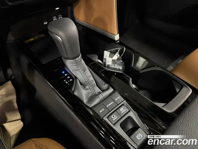 Toyota Camry 2026 2.5 автомат (гидро), миниатюра 5