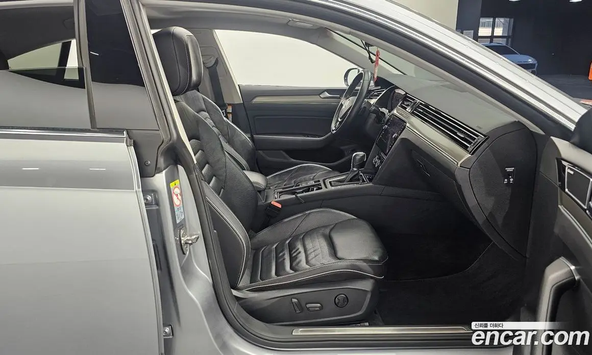 Volkswagen Arteon 2019 2.0 автомат (гидро), фото 10 Volkswagen Arteon 2019 2.0 автомат (гидро), фото 10