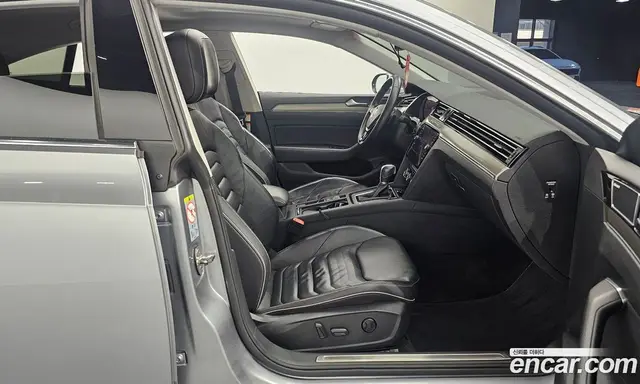 Volkswagen Arteon 2019 2.0 автомат (гидро), миниатюра 10 Volkswagen Arteon 2019 2.0 автомат (гидро), миниатюра 10