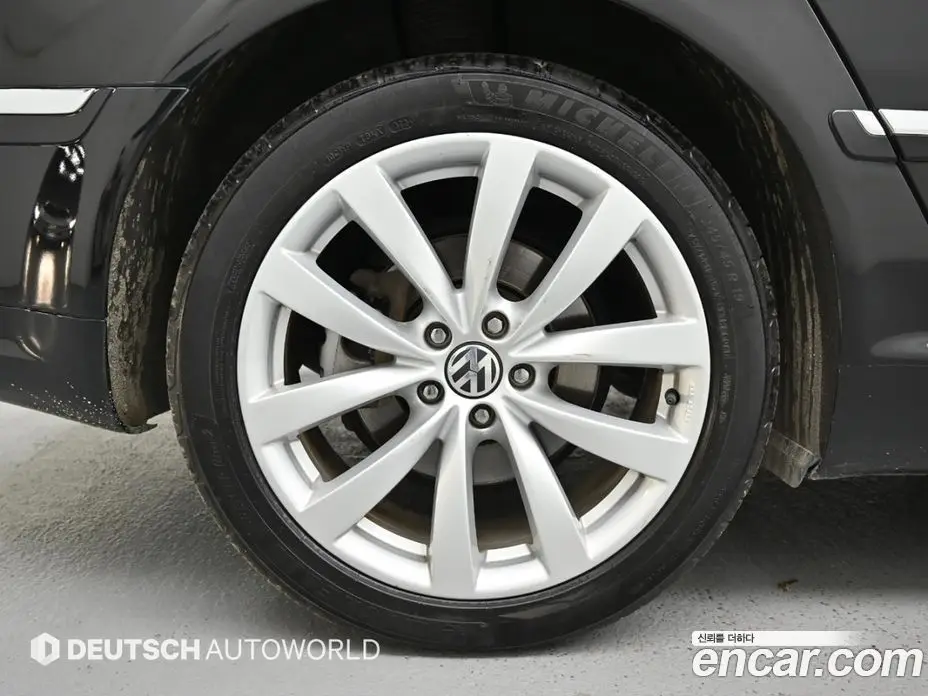 Volkswagen Phaeton 2013 4.2 автомат (гидро), фото 5 Volkswagen Phaeton 2013 4.2 автомат (гидро), фото 5