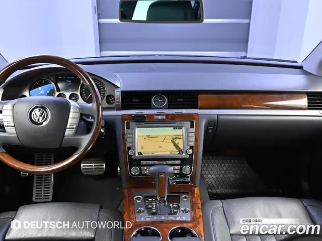 Volkswagen Phaeton 2013 4.2 автомат (гидро), миниатюра 7 Volkswagen Phaeton 2013 4.2 автомат (гидро), миниатюра 7