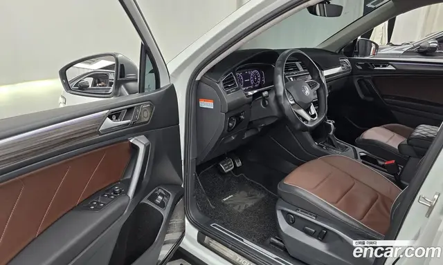 Volkswagen Tiguan 2023 2.0 автомат (гидро), миниатюра 10 Volkswagen Tiguan 2023 2.0 автомат (гидро), миниатюра 10