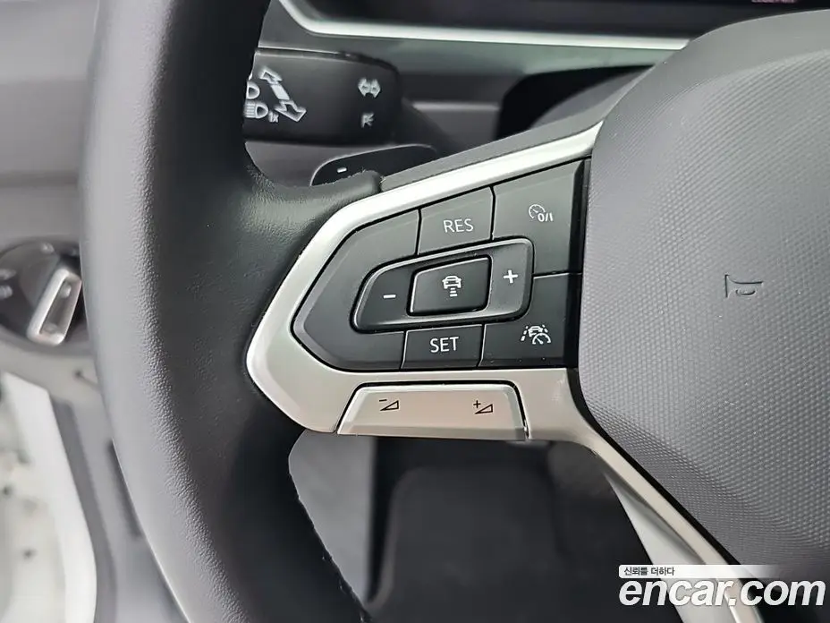 Volkswagen Tiguan 2023 2.0 автомат (гидро), фото 17