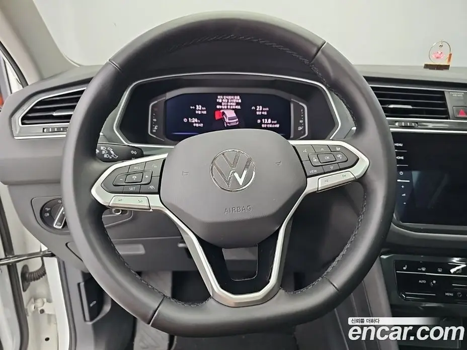 Volkswagen Tiguan 2023 2.0 автомат (гидро), фото 5