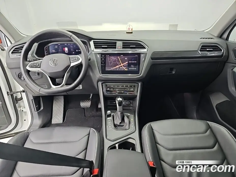 Volkswagen Tiguan 2023 2.0 автомат (гидро), фото 7