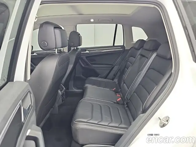 Volkswagen Tiguan 2023 2.0 автомат (гидро), миниатюра 10