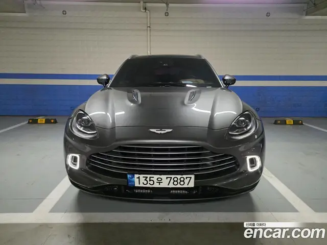 Aston Martin DBX, 2021, 34 900 км