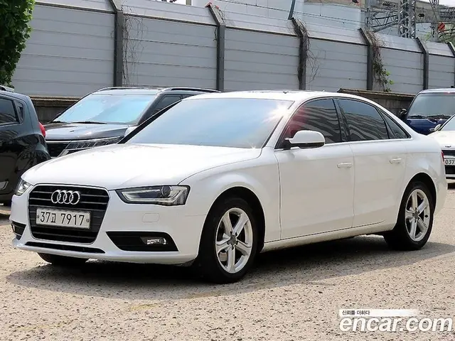 Audi A4 2015 2.0 автомат (гидро), миниатюра 2 Audi A4 2015 2.0 автомат (гидро), миниатюра 2