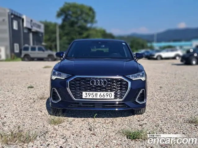 Audi Q3, 2024, 1 250 км