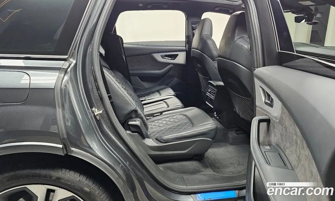 Audi Q7 2022 3.0 автомат (гидро), фото 12
