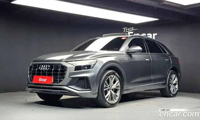 Audi Q8, 2021, 155 560 км