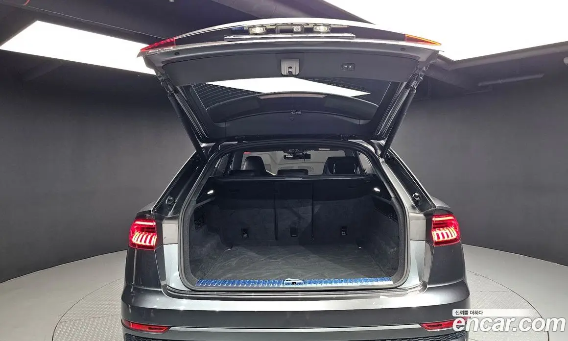 Audi Q8 2021 3.0 автомат (гидро), фото 20 Audi Q8 2021 3.0 автомат (гидро), фото 20