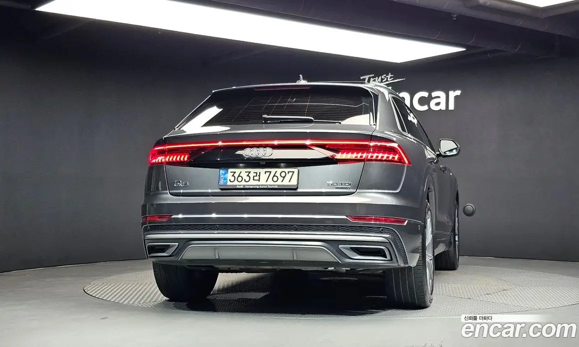 Audi Q8 2021 3.0 автомат (гидро), фото 4 Audi Q8 2021 3.0 автомат (гидро), фото 4