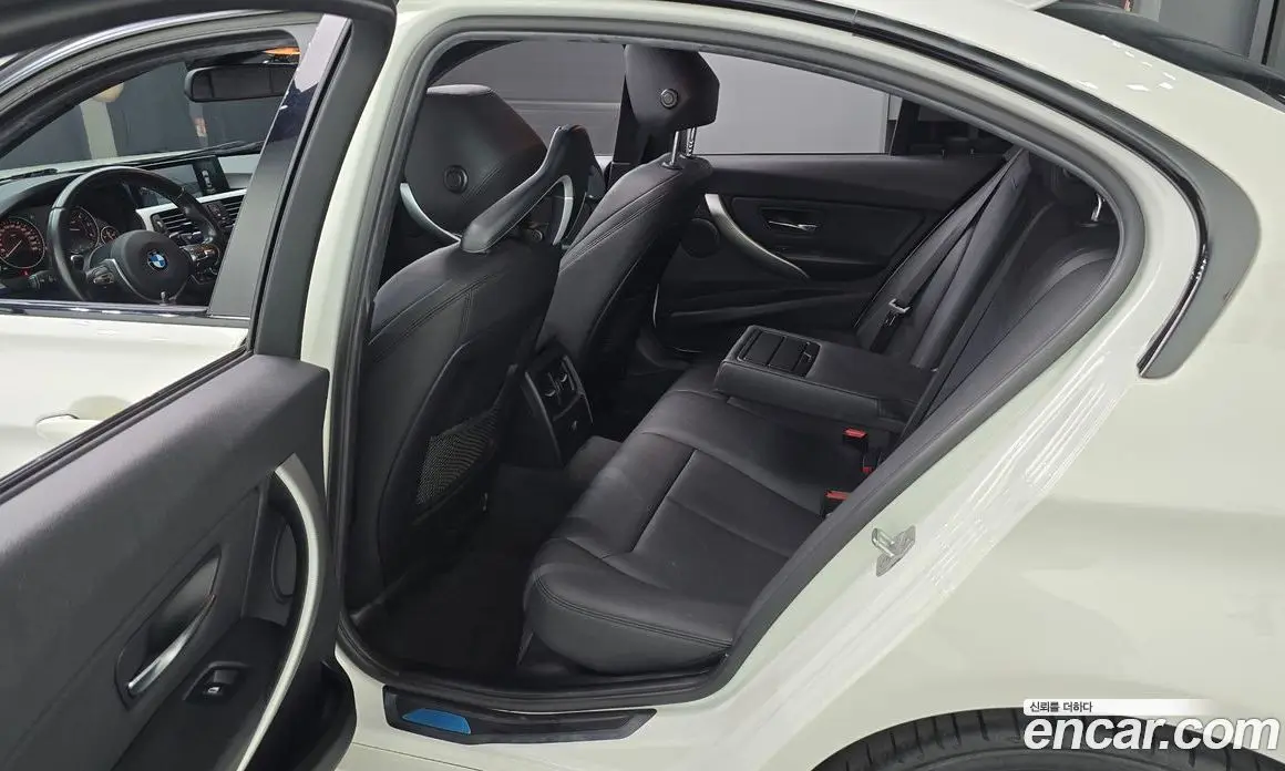 BMW 3 серия 2015 2.0 автомат (гидро), фото 12 BMW 3 серия 2015 2.0 автомат (гидро), фото 12
