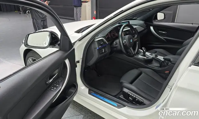 BMW 3 серия 2015 2.0 автомат (гидро), миниатюра 10 BMW 3 серия 2015 2.0 автомат (гидро), миниатюра 10