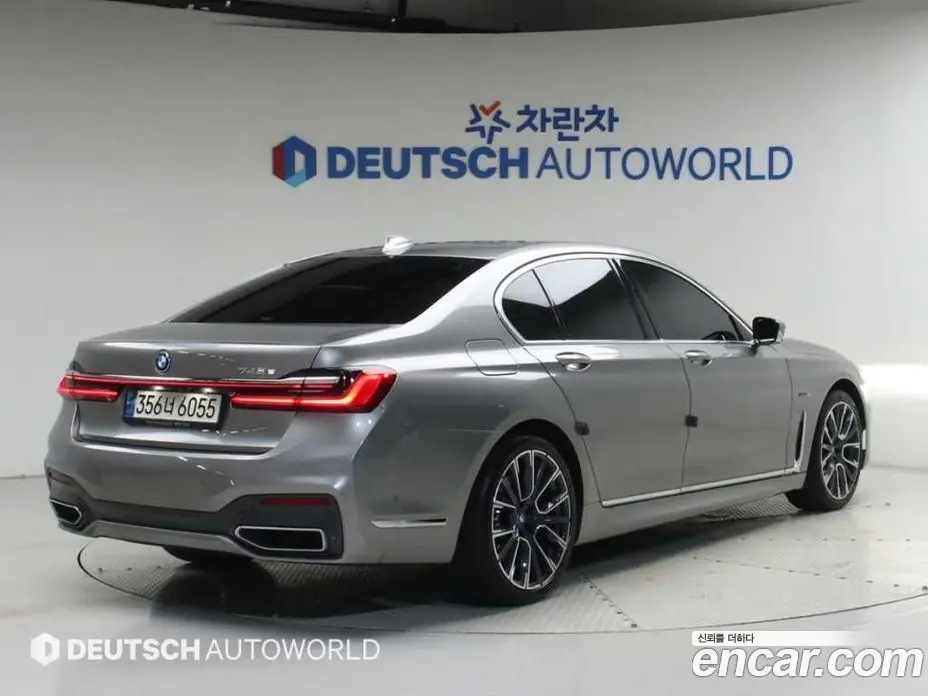 BMW 7 серия 2021 3.0 автомат (гидро), фото 2 BMW 7 серия 2021 3.0 автомат (гидро), фото 2