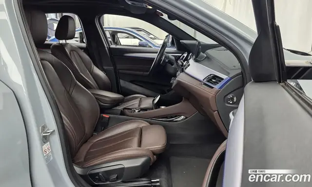 BMW X2 2023 2.0 автомат (гидро), миниатюра 11