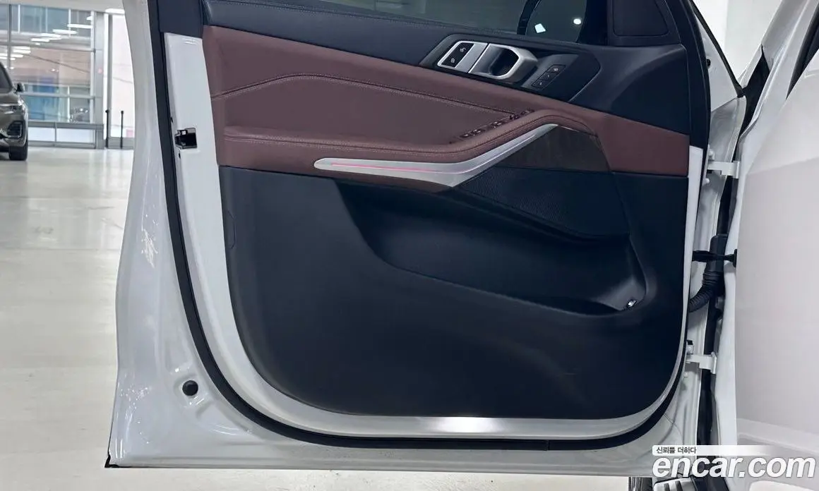 BMW X5 2021 3.0 автомат (гидро), фото 13