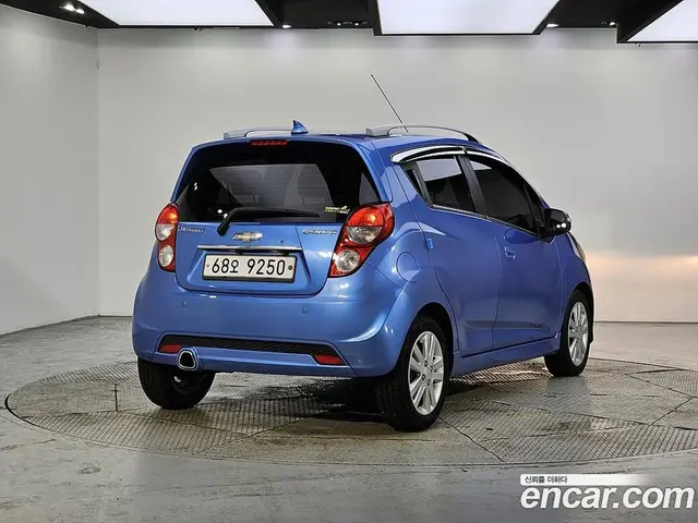 Chevrolet Spark 2014 1.0 автомат (гидро), миниатюра 4
