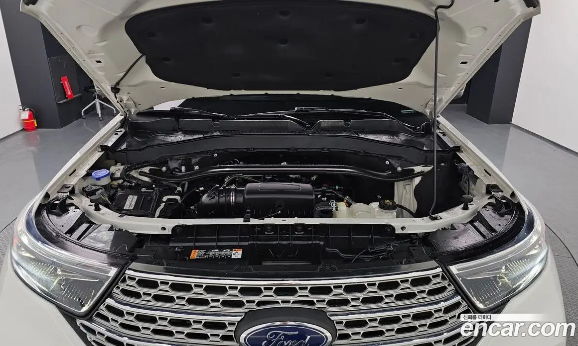 Ford Explorer 2022 2.3 автомат (гидро), фото 6