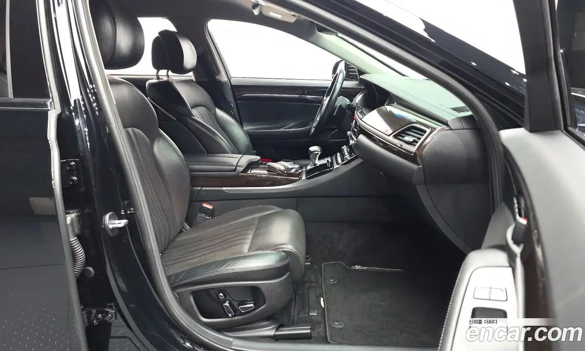 Genesis EQ900 2016 3.3 автомат (гидро), фото 11 Genesis EQ900 2016 3.3 автомат (гидро), фото 11