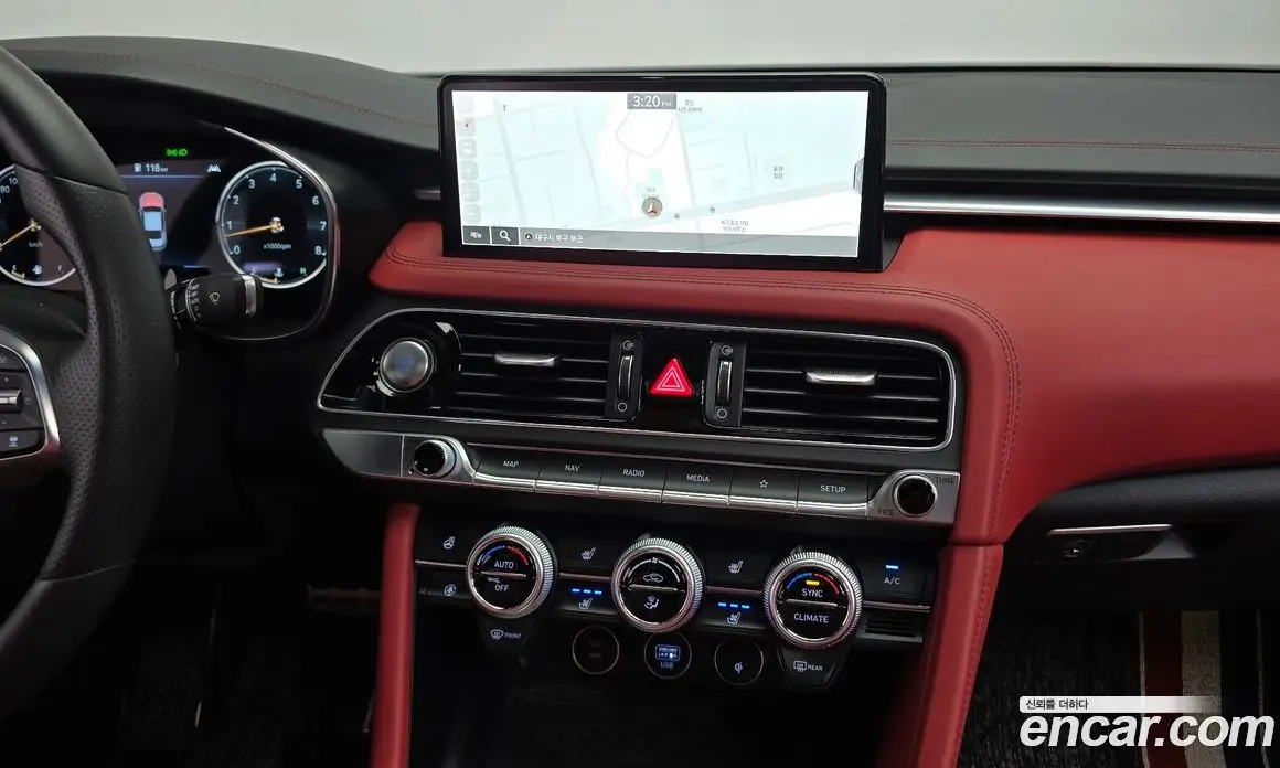 Genesis G70 2022 3.3 автомат (гидро), фото 12