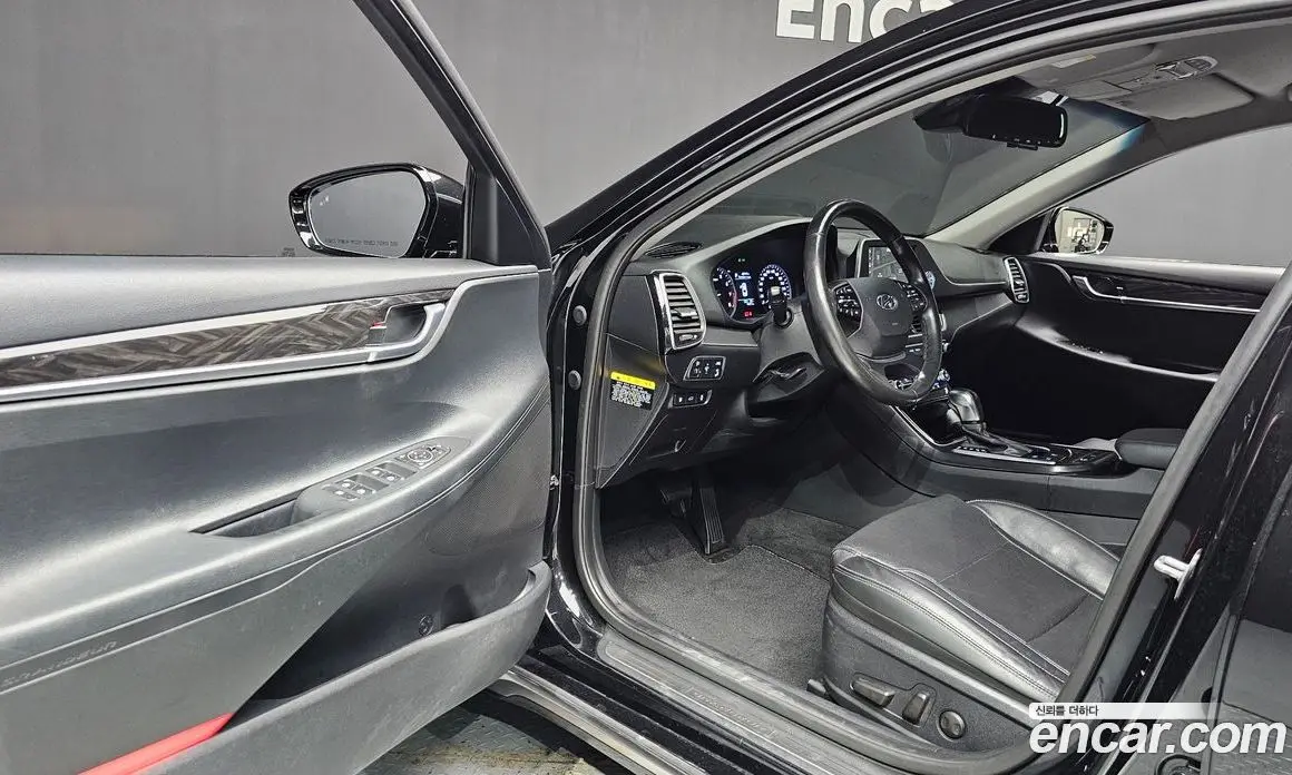 Hyundai Grandeur 2019 2.4 автомат (гидро), фото 10 Hyundai Grandeur 2019 2.4 автомат (гидро), фото 10
